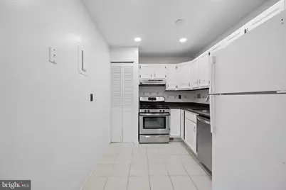 6145 Leesburg Pike #404, Falls Church, VA 22041 - Photo 15