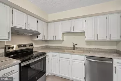 10304 Granite Creek Lane, Oakton, VA 22124 - Photo 25
