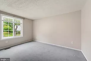 5906 Oak Leather Dr, Burke, VA 22015 - Photo 13