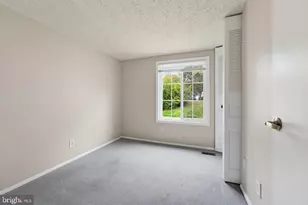 5906 Oak Leather Dr, Burke, VA 22015 - Photo 15