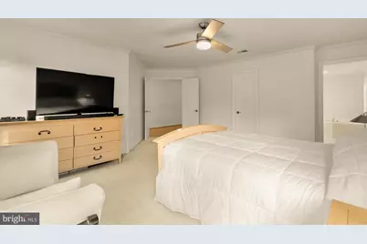 9957 Leamoore Lane, Vienna, VA 22181 - Photo 25