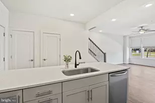 232 Van Buren St, Herndon, VA 20170 - Photo 7