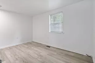 [Address not provided], Alexandria, VA 22309 - Photo 13