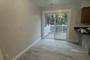 8637 Rocky Gap Ct, Lorton, VA 22079 - Photo 5