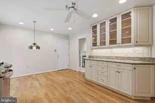2822 Bree Hill Rd, Oakton, VA 22124 - Photo 7