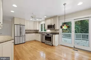2822 Bree Hill Rd, Oakton, VA 22124 - Photo 3