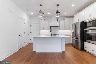 14989 Deco Cir, Chantilly, VA 20151 - Photo 5