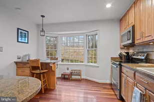 7813 New London Dr, Springfield, VA 22153 - Photo 11