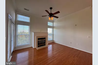 3810 Lightfoot Street #411, Chantilly, VA 20151 - Photo 11