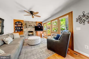 14378 N Slope St, Centreville, VA 20120 - Photo 17