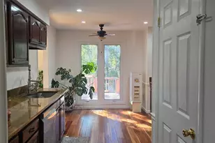 9679 Mason Bluff Ct, Burke, VA 22015 - Photo 13