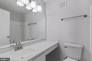 10131 Oakton Terrace Rd, Oakton, VA 22124 - Photo 33