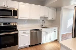 3029 Virginia Dare Ct, Chantilly, VA 20151 - Photo 3