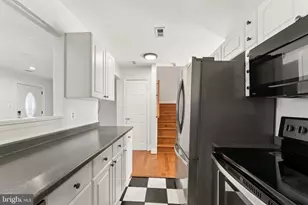 7921 Timarand Ct, Lorton, VA 22079 - Photo 15