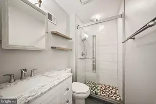 14719 Jarnigan St, Centreville, VA 20120 - Photo 17
