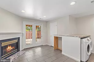 7835 Gum Springs Village Dr, Alexandria, VA 22306 - Photo 27