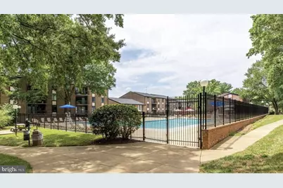 9709 Kings Crown Court #2, Fairfax, VA 22031 - Photo 15