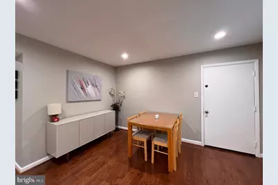 1514 Roundleaf Court, Reston, VA 20190 - Photo 7
