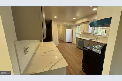 6221 Garretson Street, Burke, VA 22015 - Photo 5