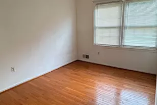 6221 Garretson St, Burke, VA 22015 - Photo 27