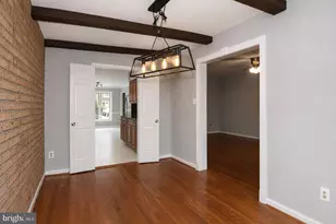 6611 Rosecroft Pl, Falls Church, VA 22043 - Photo 15