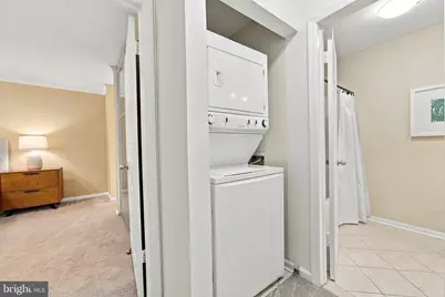 6614 Jupiter Hills Circle #E, Alexandria, VA 22312 - Photo 25