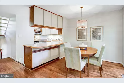 11913 Barrel Cooper Court, Reston, VA 20191 - Photo 13