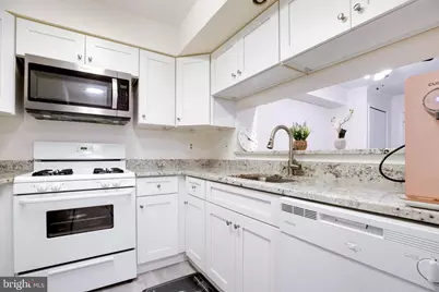 14366 Havener House Court, Centreville, VA 20120 - Photo 13