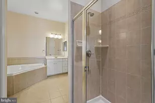 2469 Cypress Green Ln, Herndon, VA 20171 - Photo 27