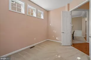 2469 Cypress Green Ln, Herndon, VA 20171 - Photo 9