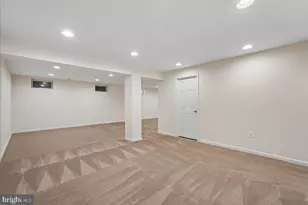 2469 Cypress Green Ln, Herndon, VA 20171 - Photo 49