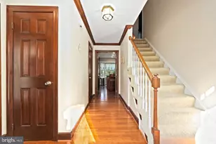 10221 Eagle Landing Ct, Burke, VA 22015 - Photo 3