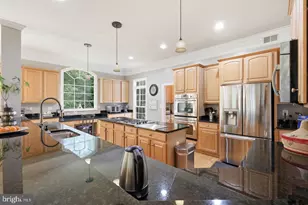 9205 Frst Grns Dr, Lorton, VA 22079 - Photo 19