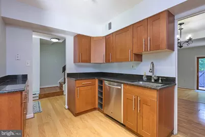 2418 Cloudcroft Square, Reston, VA 20191 - Photo 17