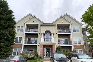 4144 Fountainside Ln, Fairfax, VA 22030 - Photo 1