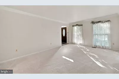 8514 Heron Pond Lane, Fairfax Station, VA 22039 - Photo 7
