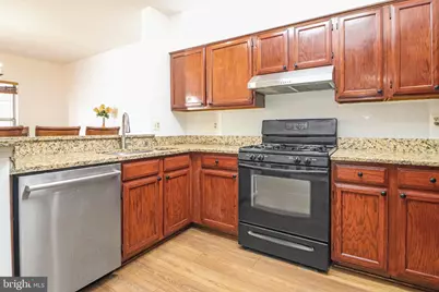 14415 Fallscliff Lane, Centreville, VA 20120 - Photo 9