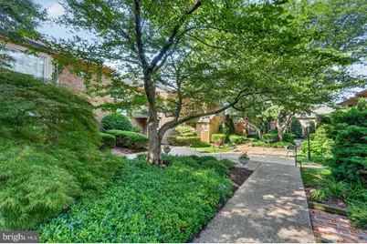 7328 Aynsley Lane, McLean, VA 22102 - Photo 5