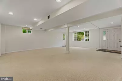 511 Walker Street SW, Vienna, VA 22180 - Photo 5