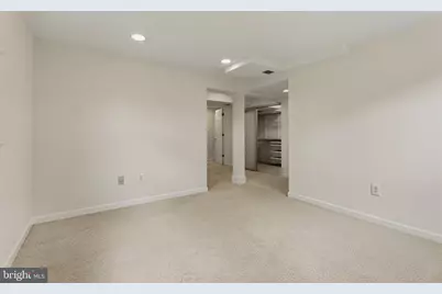 511 Walker Street SW, Vienna, VA 22180 - Photo 25