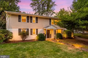 511 Walker St SW, Vienna, VA 22180 - Photo 1