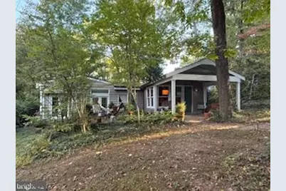 6714 Princess Anne Lane, Falls Church, VA 22042 - Photo 1