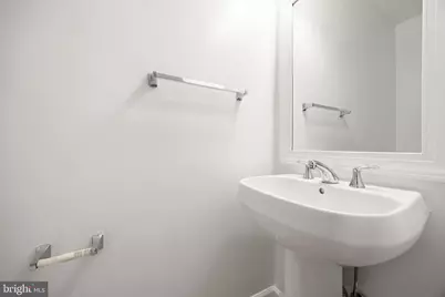 115 Herndon Mill Circle, Herndon, VA 20170 - Photo 11