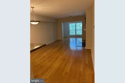 3175 Summit Square Drive #5-E5, Oakton, VA 22124 - Photo 5