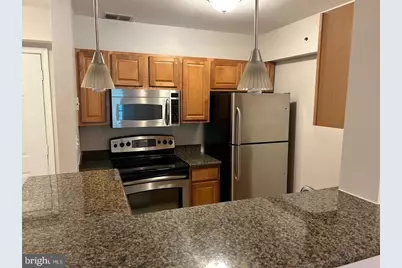 3175 Summit Square Drive #5-E5, Oakton, VA 22124 - Photo 7