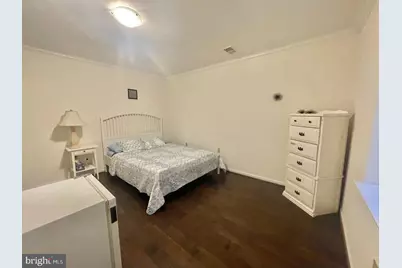 8526 Raglan Road, Vienna, VA 22182 - Photo 3