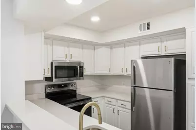 6842 Brindle Heath Way #222, Alexandria, VA 22315 - Photo 9
