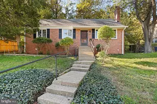 7307 Woodley Pl, Falls Church, VA 22046 - Photo 1