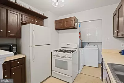 7307 Woodley Place, Falls Church, VA 22046 - Photo 11