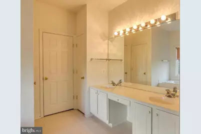 2482 Leyland Ridge Road, Herndon, VA 20171 - Photo 13